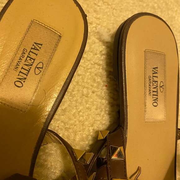 Brown gladiator strapped sandal - Picture 3 of 6